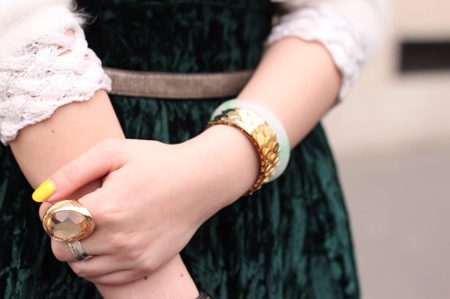 Crushed velvet and accessories